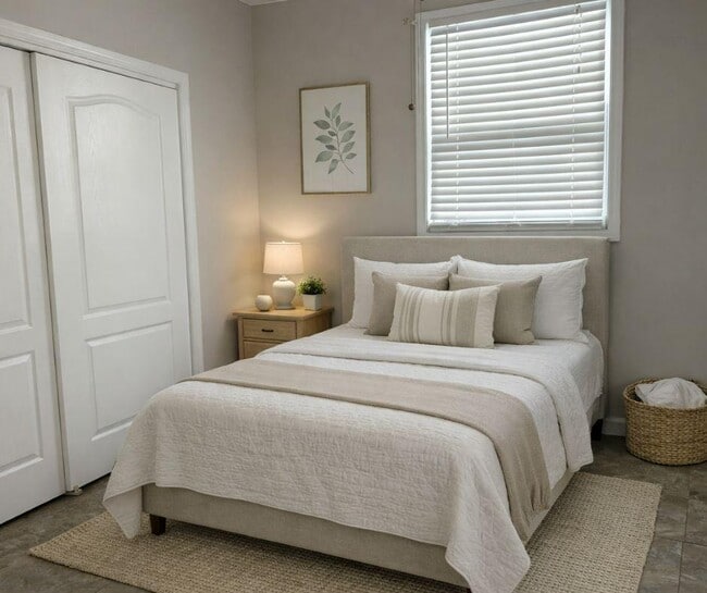 Building Photo - 6745 Hudson Ave