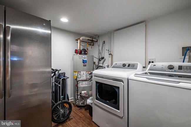 Building Photo - 1226 Gerritt St