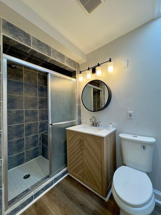 Building Photo - Beautiful 3Bed/2.5Bath Home in the City