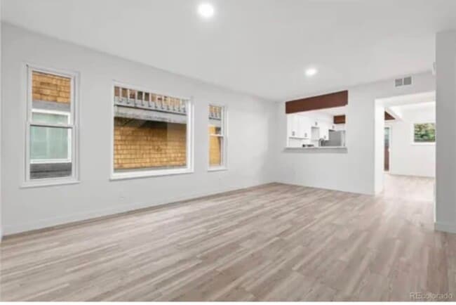 Building Photo - 1347 S Crystal Way