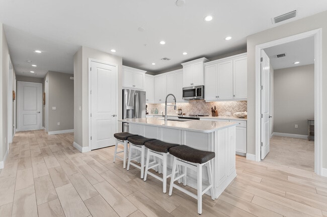 Building Photo - 2609 Seychelles Cir