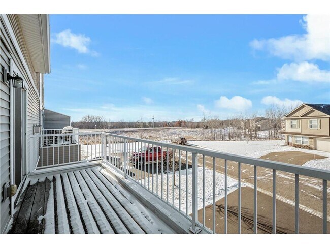 Building Photo - Awesome otesgo property for lease, 3 beds 2 baths, updates through-out!