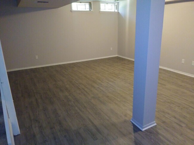 Building Photo - At Last This Is What You've Been Searching For, Updated 2 bdrm 1 bath Condo
