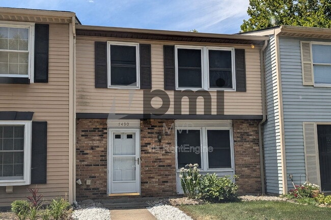 Primary Photo - 7490 Stonetrail Way