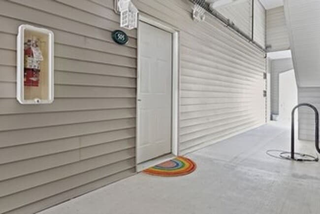 Building Photo - Beachside Condo for Rent – Rehoboth - $1,9...
