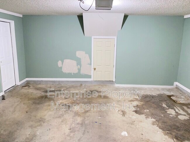 Building Photo - 5662 Morning Flower Dr