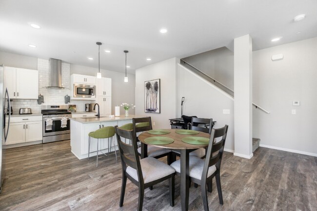 Building Photo - 2614 Thunderstreak Ln