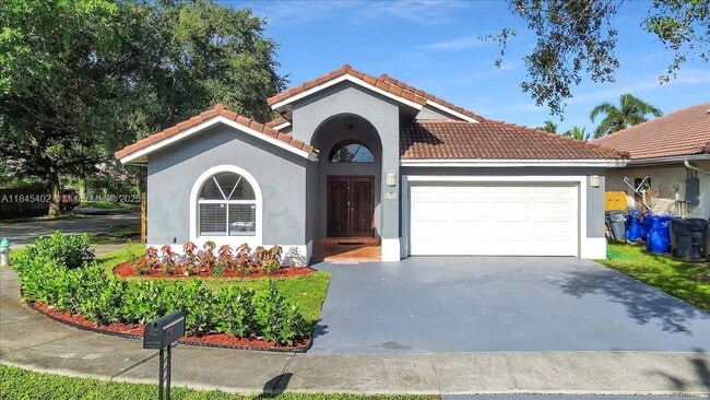 Primary Photo - 2900 N 36th Ave