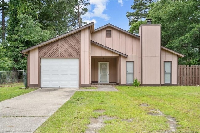 Primary Photo - 920 Inglewood Ln