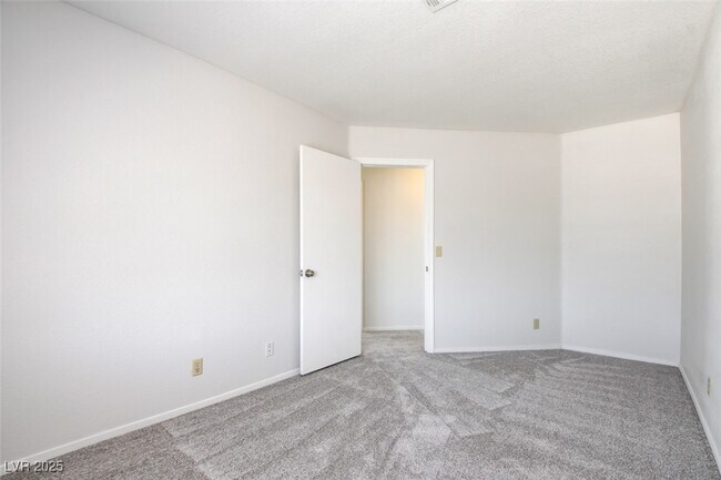 Building Photo - 8216 Carmen Blvd