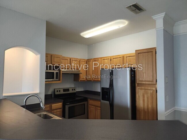 Building Photo - 6685 Queens Borough Ave