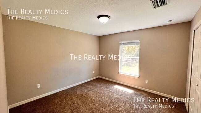 Building Photo - 154 Guava Terrace