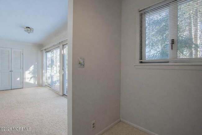 Building Photo - 24 Danbury Ct