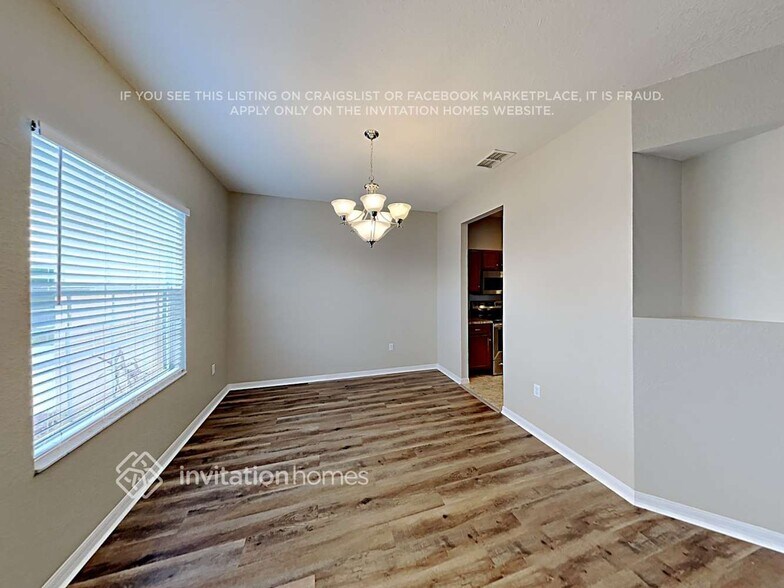 Building Photo - 3669 Sandhill Crane Dr