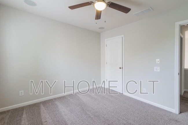 Building Photo - 2108 Arbor Vista Dr