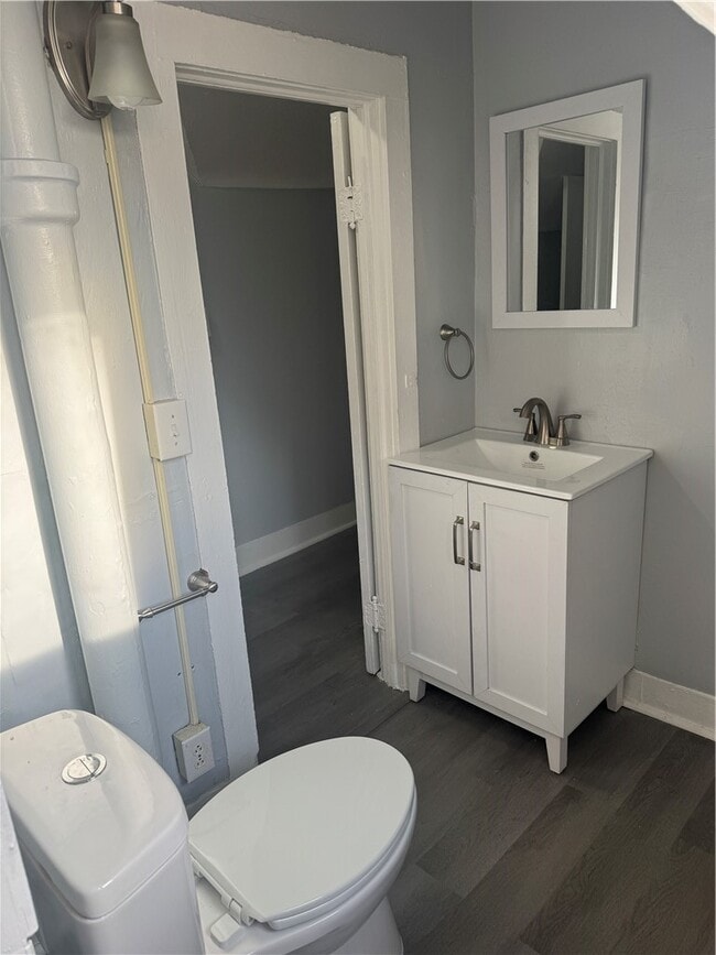 Building Photo - 686 Seward St