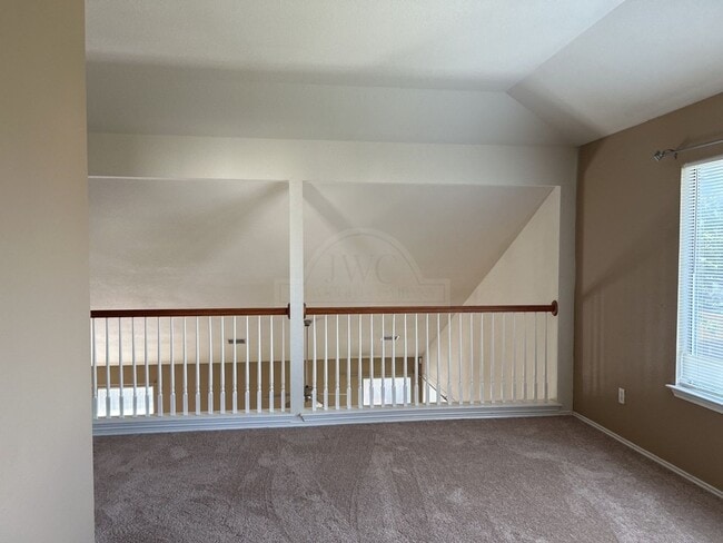 Building Photo - 4402 Golden Gate Dr