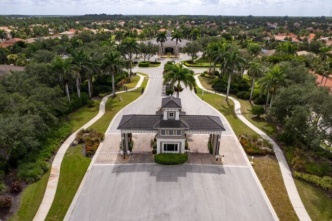 Building Photo - ** REFLECTION LAKES ** 4 BED / 2 BATH - PO...