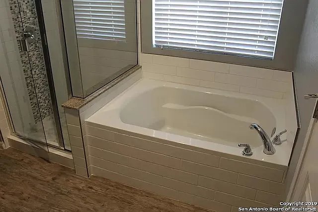 Building Photo - 10418 Legacy Hl