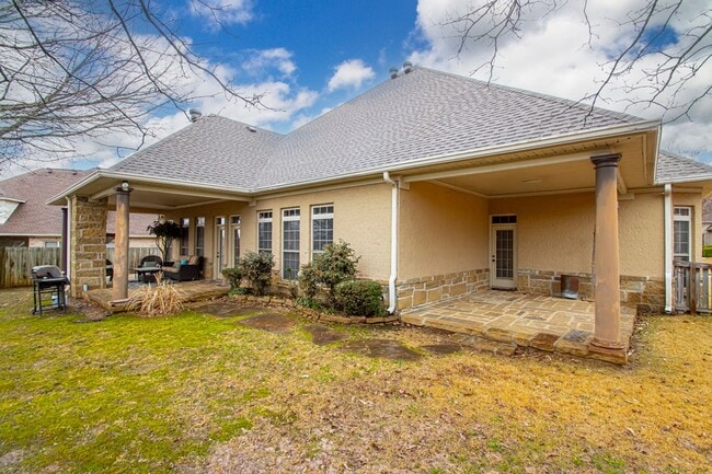 Building Photo - 5417 Lexington Ave