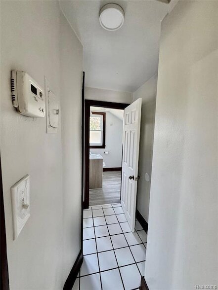 Building Photo - 15511 N Park Ave