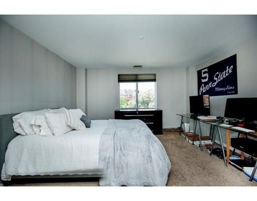 Building Photo - 30 Chelsea St