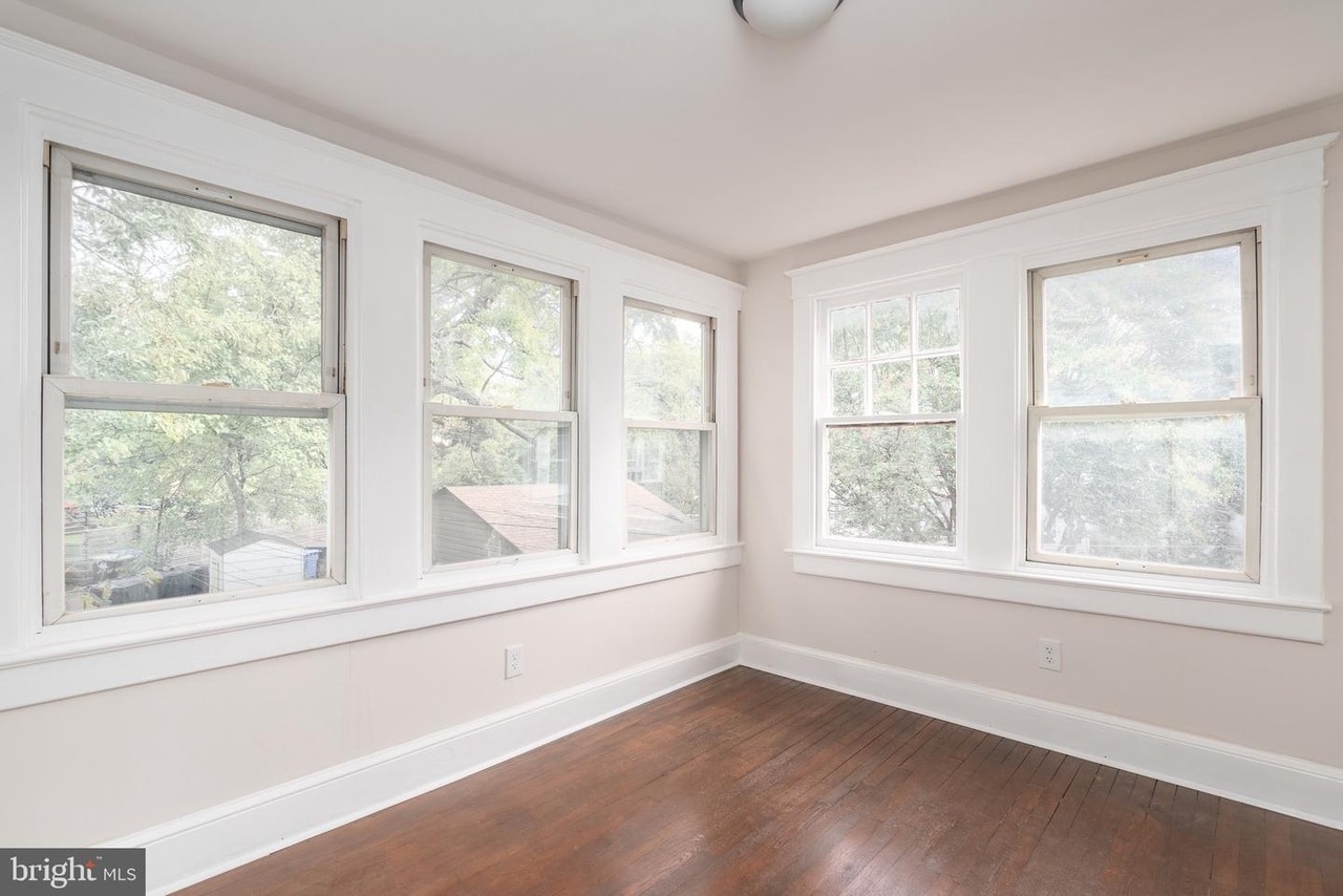 Building Photo - 4317 River Rd NW