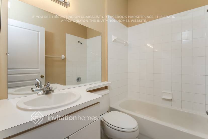 Building Photo - 362 Fareham Dr