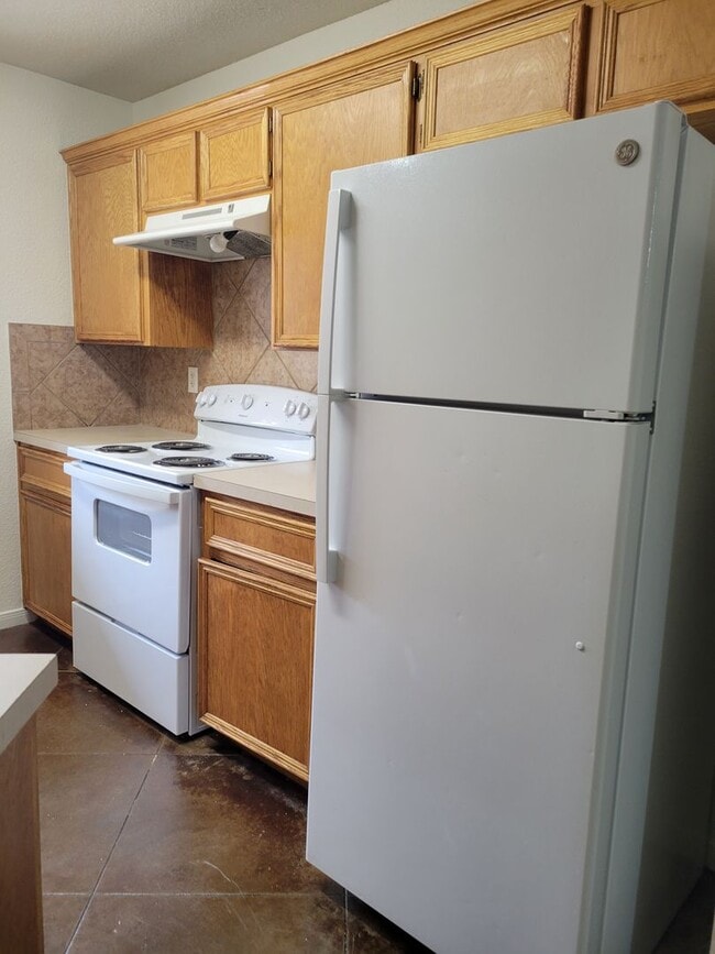 Building Photo - 3503 Dustin Ct