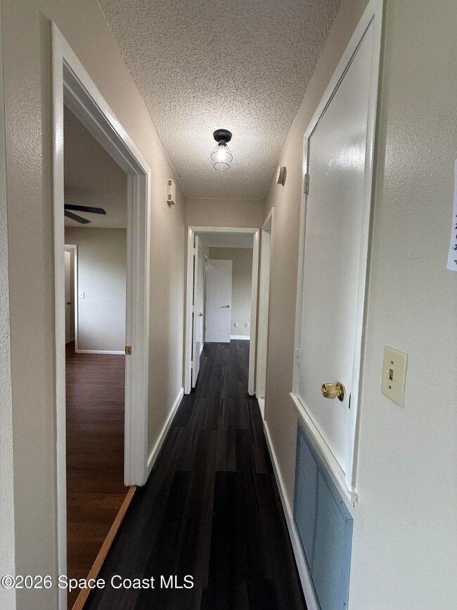 Building Photo - 1490 Van Buren Ave SE