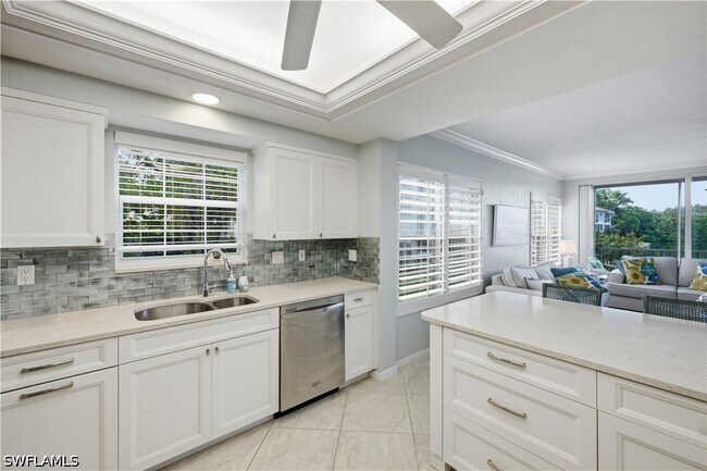 Building Photo - 26901 Wedgewood Dr