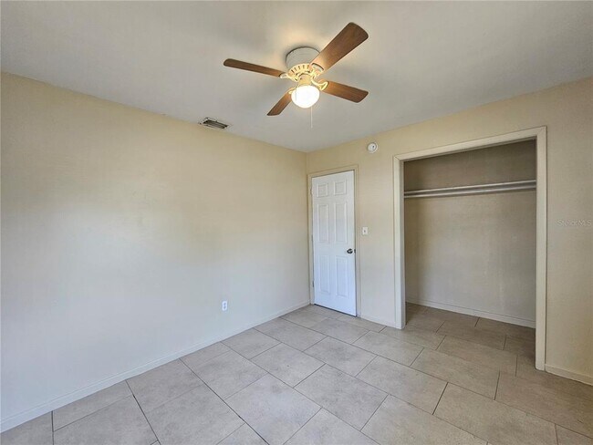 Building Photo - 2412 Kiwanis Ave