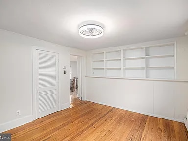 Building Photo - 1546 Dranesville Rd