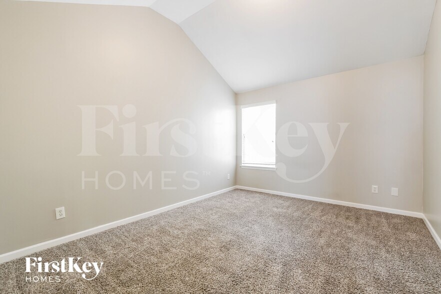 Building Photo - 7864 Wrotham Cir