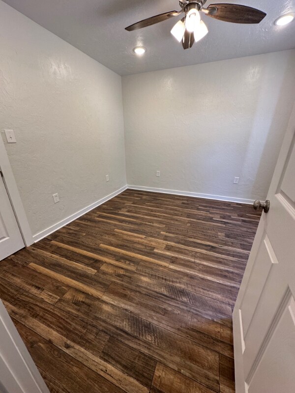 Building Photo - 543 Lamb Rd