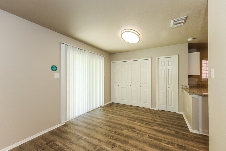 Building Photo - 8003 Coco Meadow Dr