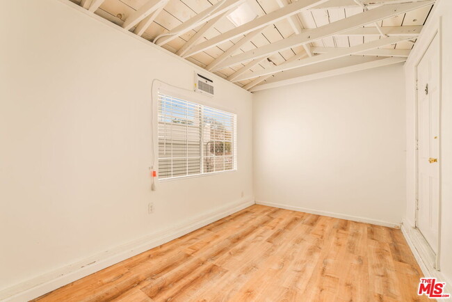 Building Photo - 4332 Alla Rd