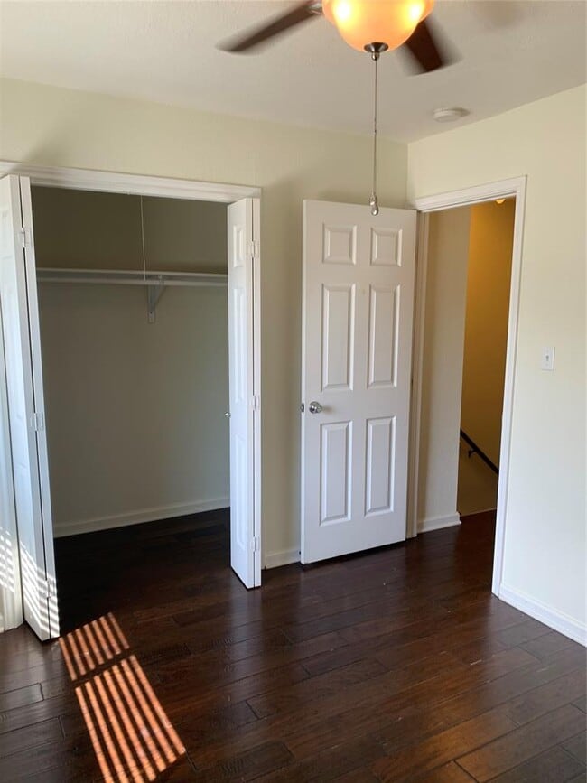Building Photo - 8811 Dawnridge Cir