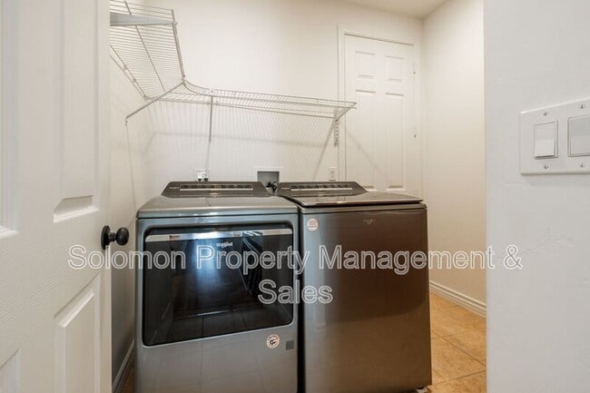Building Photo - 316 Surfrider Way