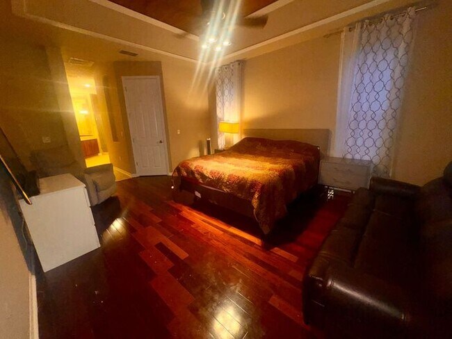 Building Photo - 5 Bedroom 4 Bath East Orlando home in Fountains at Rio Pinar!