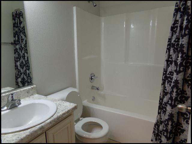 Building Photo - 13812 Hickory Glen Dr