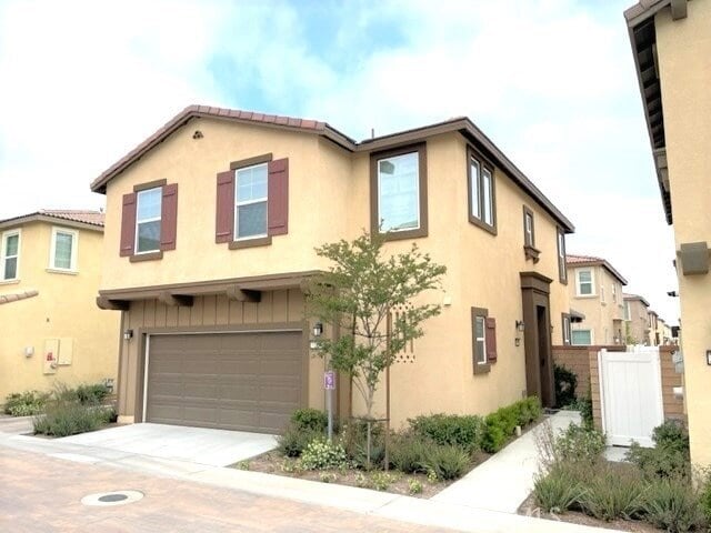Building Photo - 30485 Village Terrace Dr