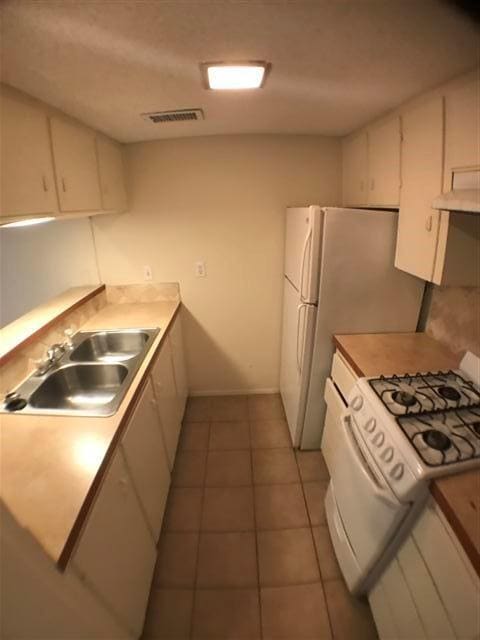 Building Photo - 2610 Salado St