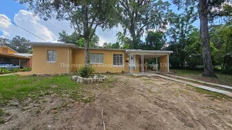 Building Photo - 7232 Linda Dr