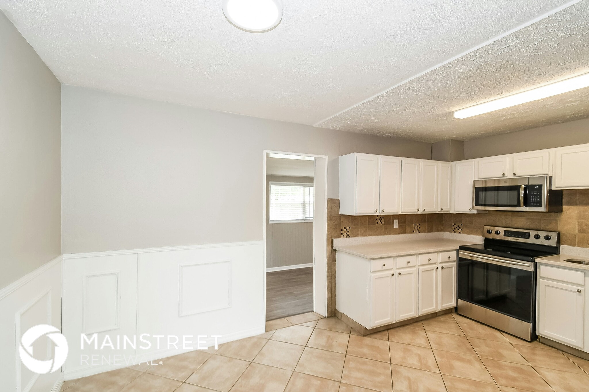 Building Photo - 4020 Angol Pl