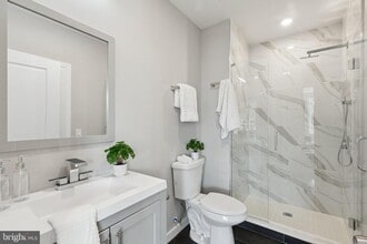 Building Photo - 100 Forrest Ave