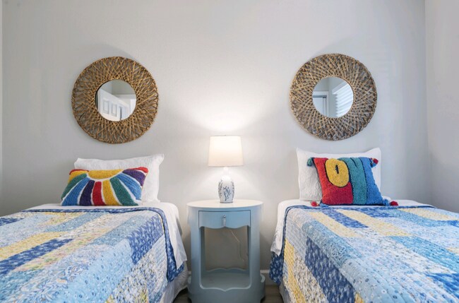 Building Photo - 1158 7th St S