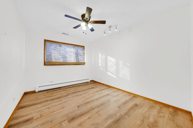 Building Photo - 2226 Shannondale Dr