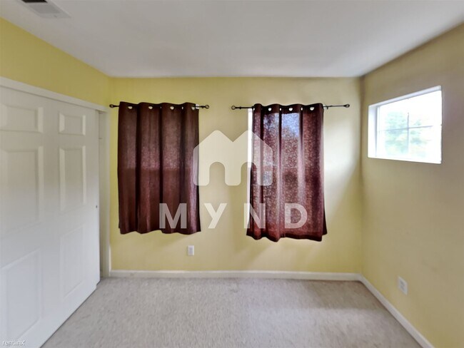 Building Photo - 3 br, 2.5 bath Townhome - 3597 Dayton Common
