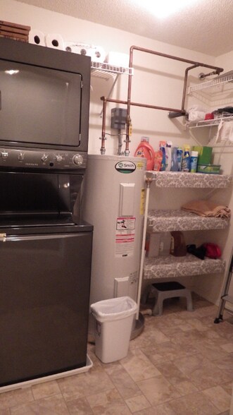 Building Photo - 3600 Sheridan Lake Rd